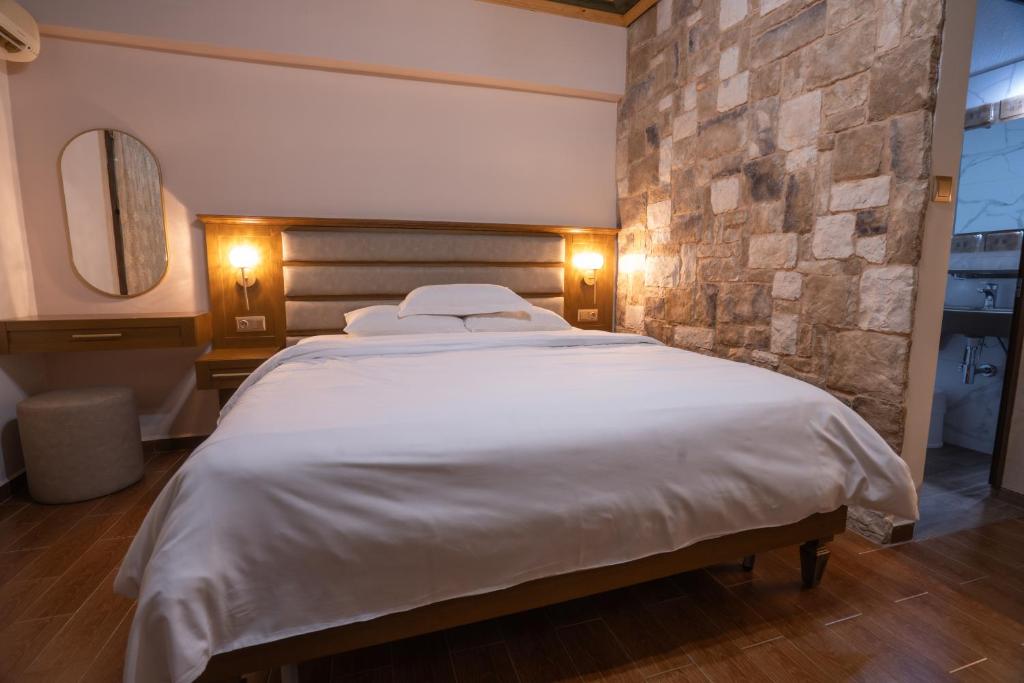 Kallinikos Guesthouse - 11