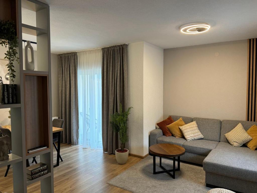 Old School Apartments - Apartamento De Una Habitación