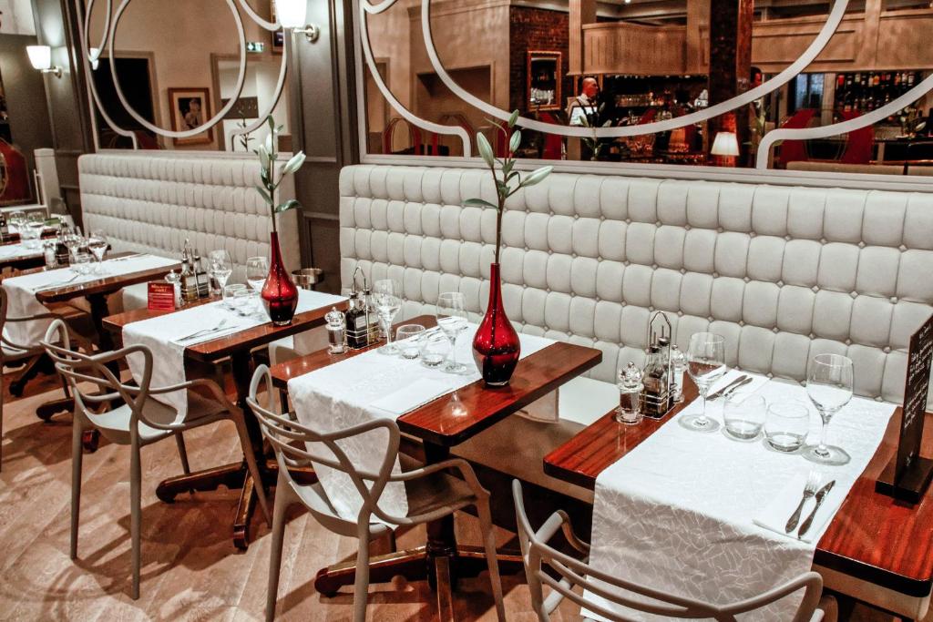 Posezení v ubytování Hotel Restaurant Edmond's