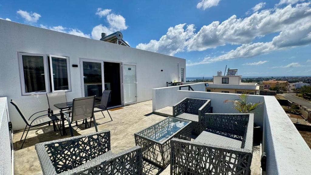 Balkón nebo terasa v ubytování Appartement T2 La Colombe vue mer et montagne