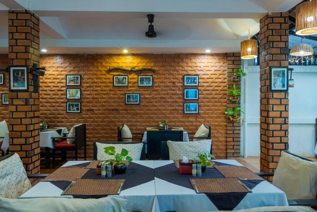 Posezení v ubytování La Residence WatBo Hotel