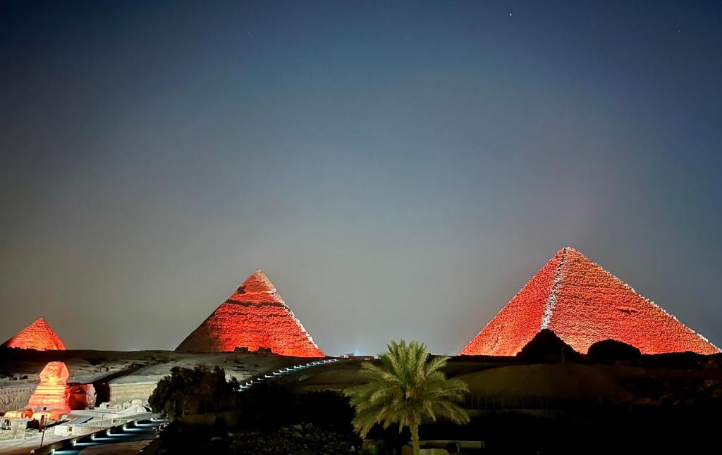 Fotografie z fotogalerie ubytování The Gate Hotel Front Pyramids & Sphinx View v Káhiře