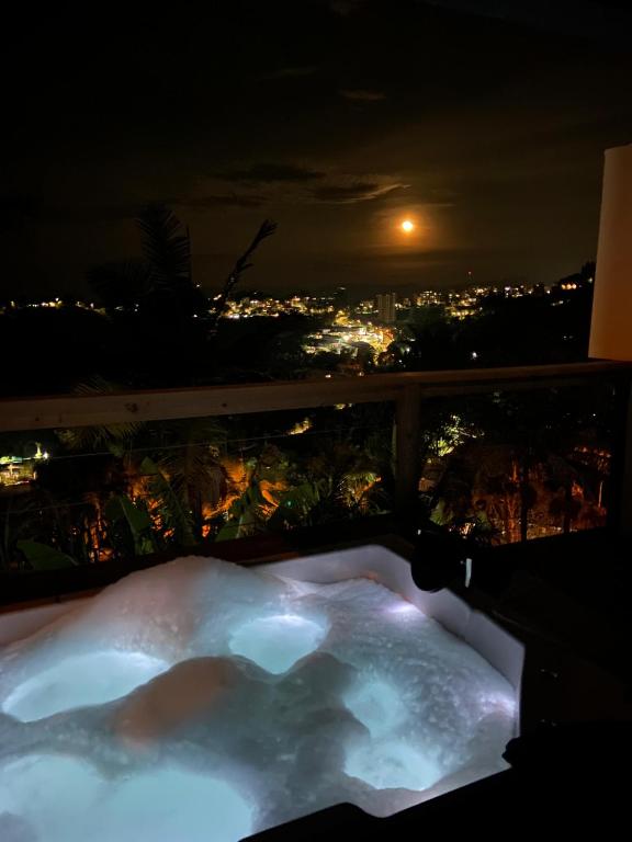 Bazén v ubytování Mayka cabañas con JACUZZI nebo v jeho okolí