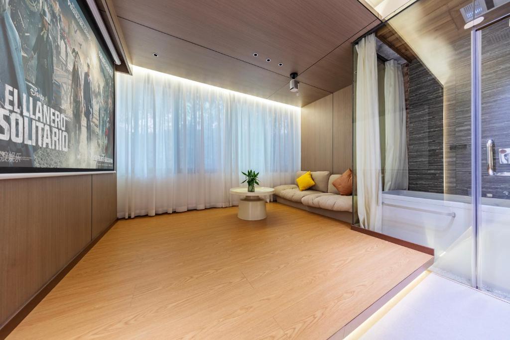 Homeward Mountain Resort - Japanse Tatami Twin Room Met Projectieruimte