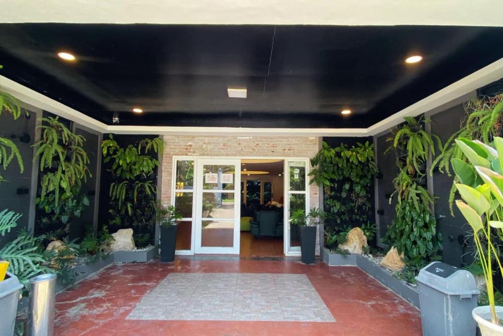 Exteriér nebo vchod ubytování The Ranch Resort Cebu powered by Cocotel