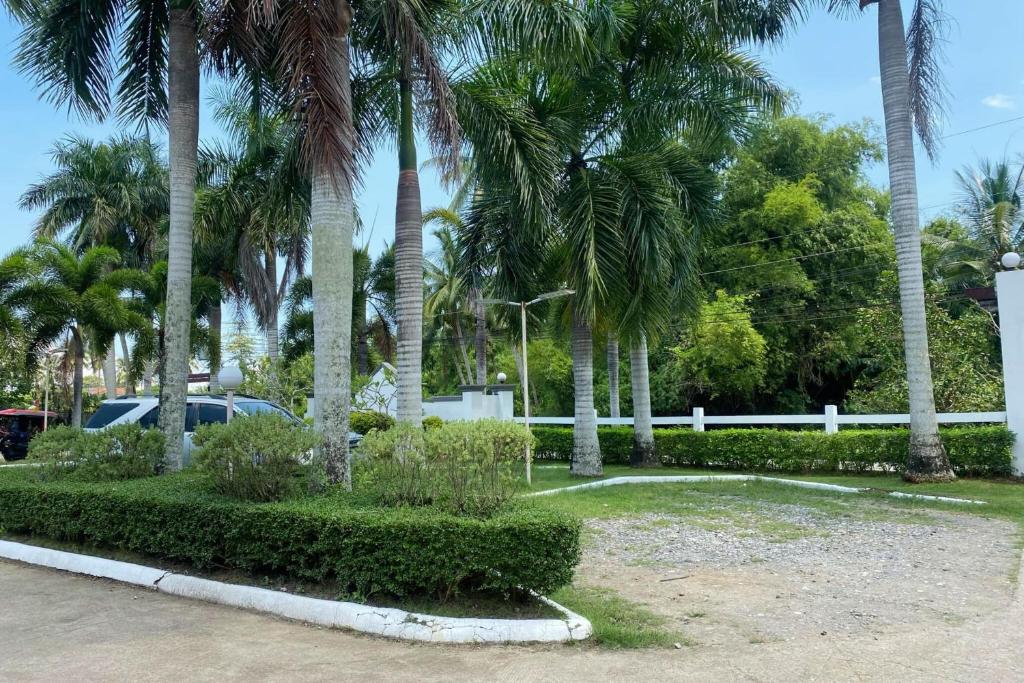 Zahrada ubytování The Ranch Resort Cebu powered by Cocotel
