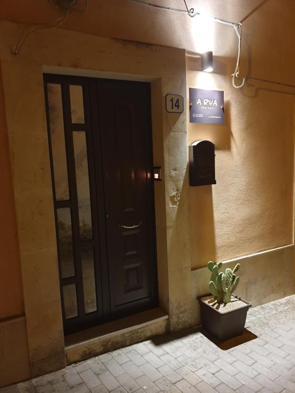 Fotografie z fotogalerie ubytování A Rua Camera con bagno privato vicino al Duomo v destinaci Ragusa
