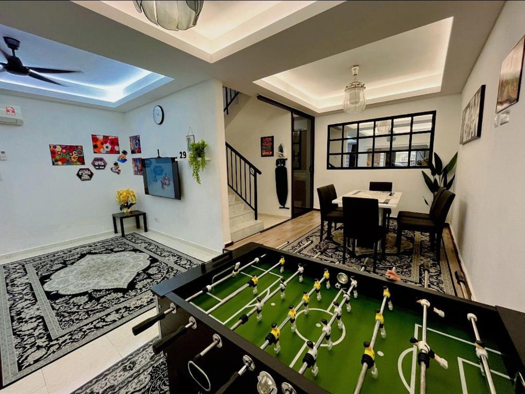Η αίθουσα παιχνιδιών του Peacefull ART Games MINI POOL Melacca City