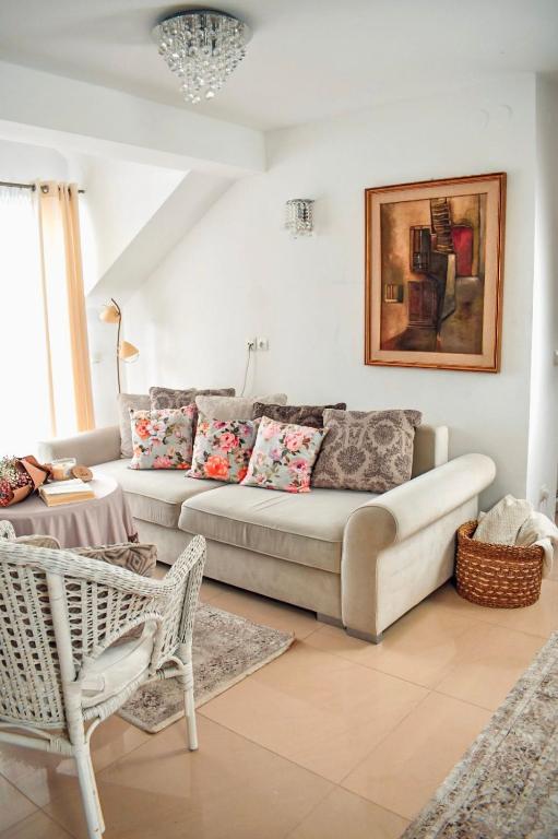 ForRest House Jacuzzi & Sauna - Family Apartment