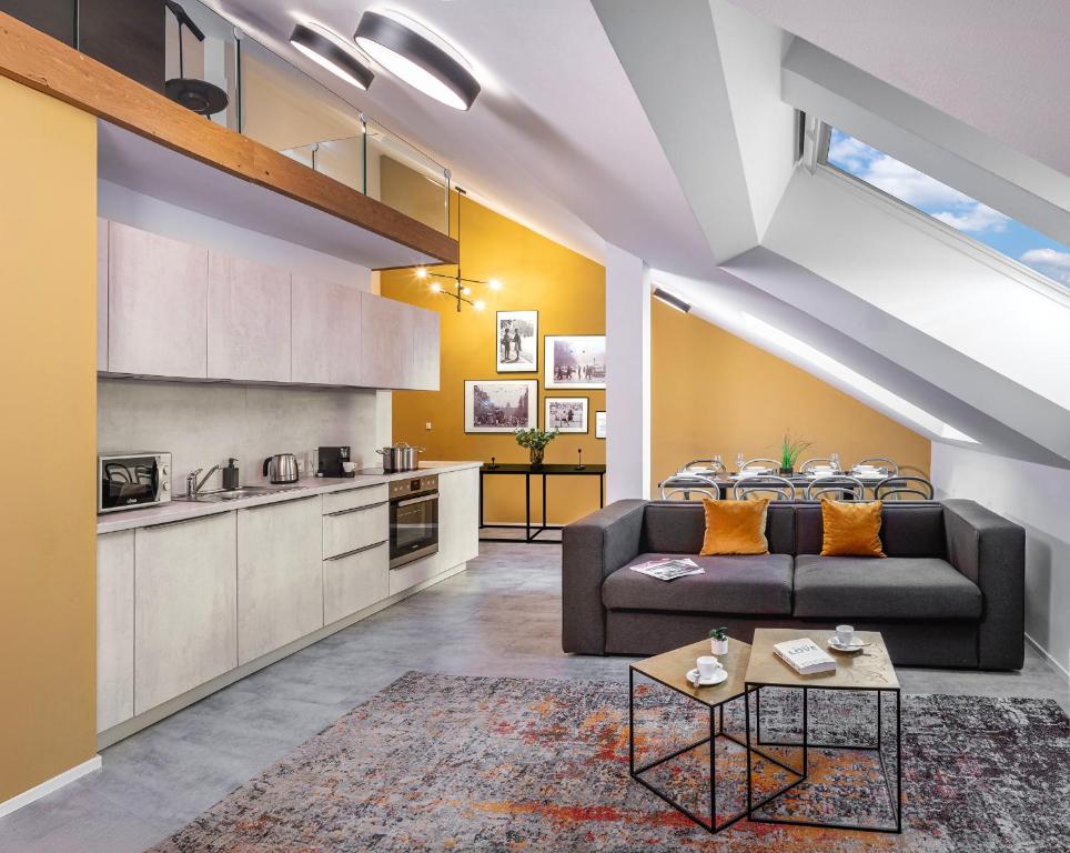 
Luxury  Three-Bedroom Apartment Duplex
