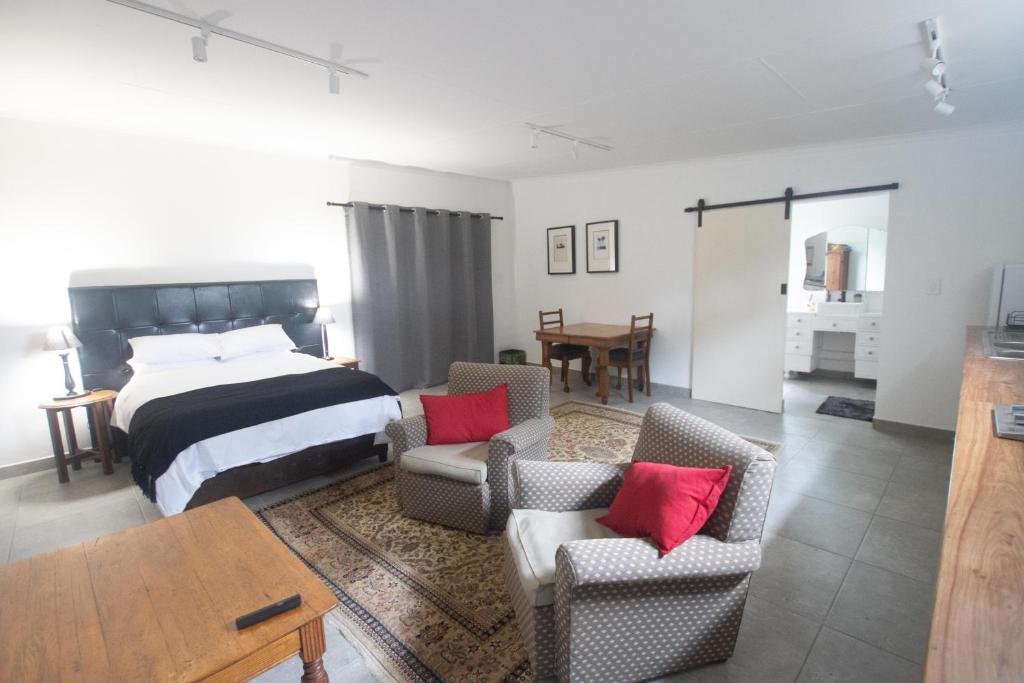 Кровать или кровати в номере Cottage in Nelspruit