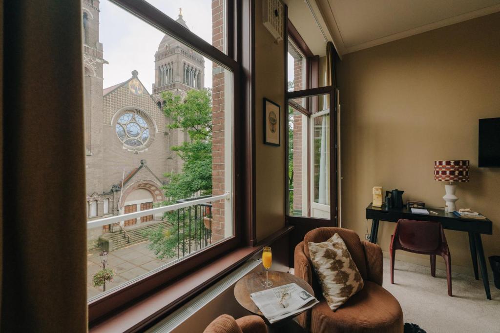 Hotel Omega - Resim 13