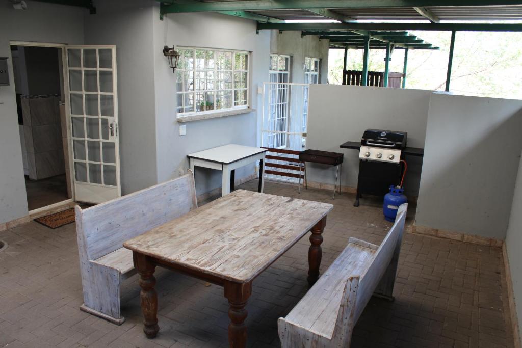 Tucked-Away 1,2,3,bedroom houses - Twee Slaapkamers Huis