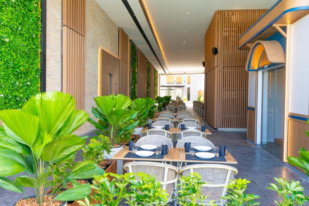 GLOW Bangkok Riverside - Resim 18