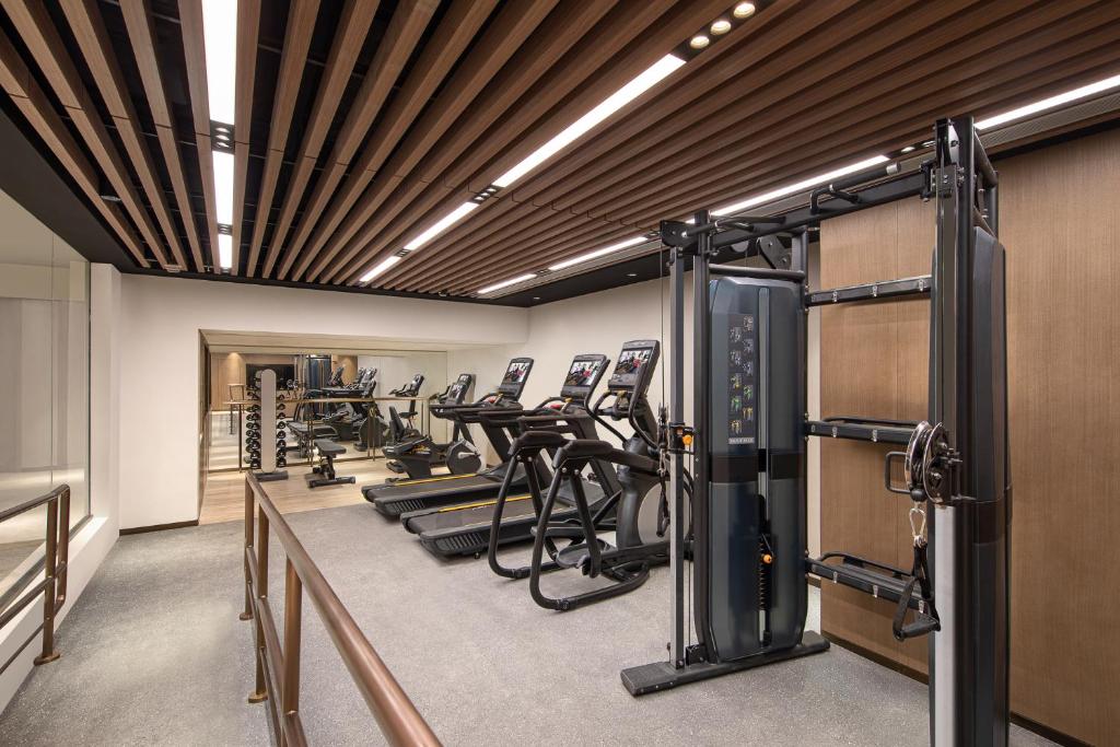 Centrum fitness w obiekcie Ascott North Point Hong Kong