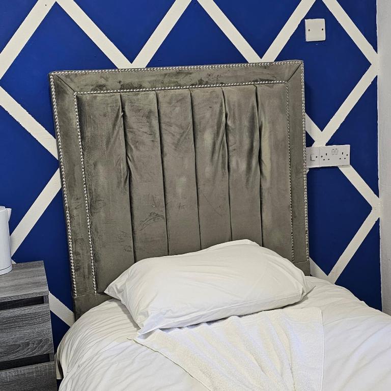 
Standard Single Room with Shower
