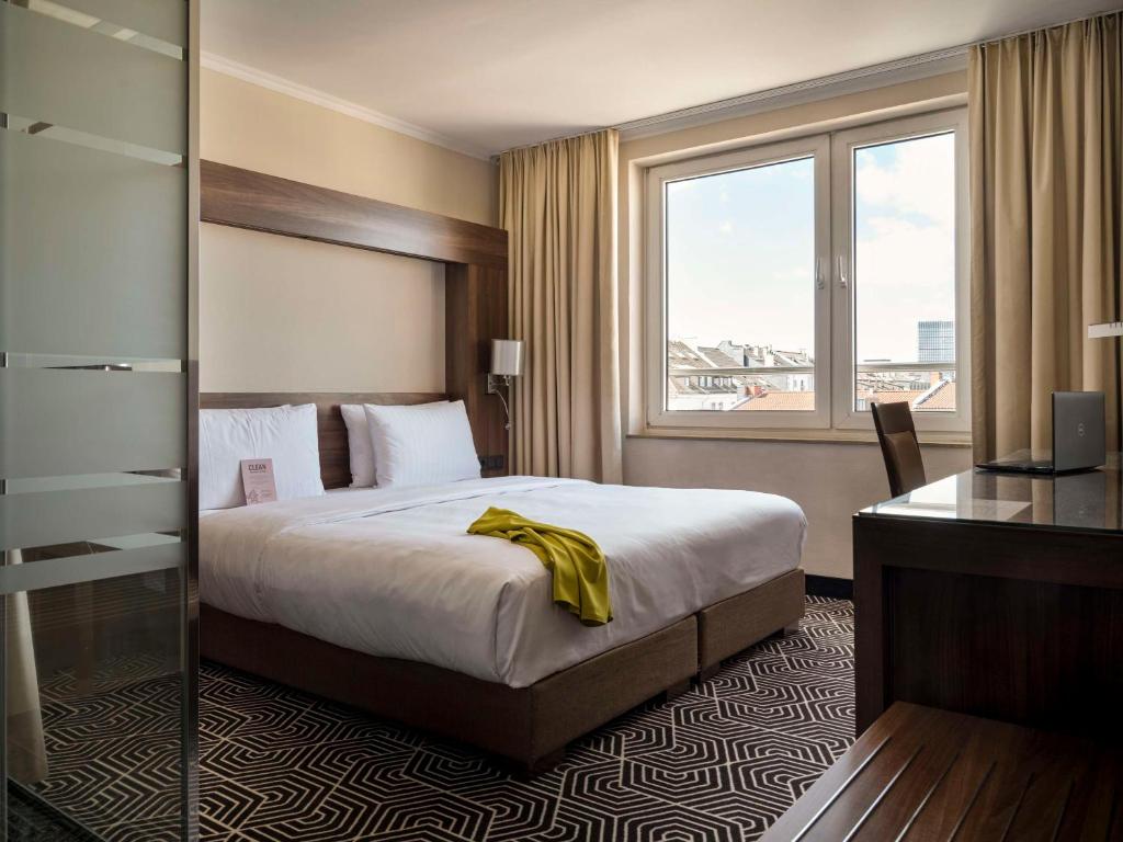 Flemings Hotel Frankfurt Main-Riverside - Resim 11