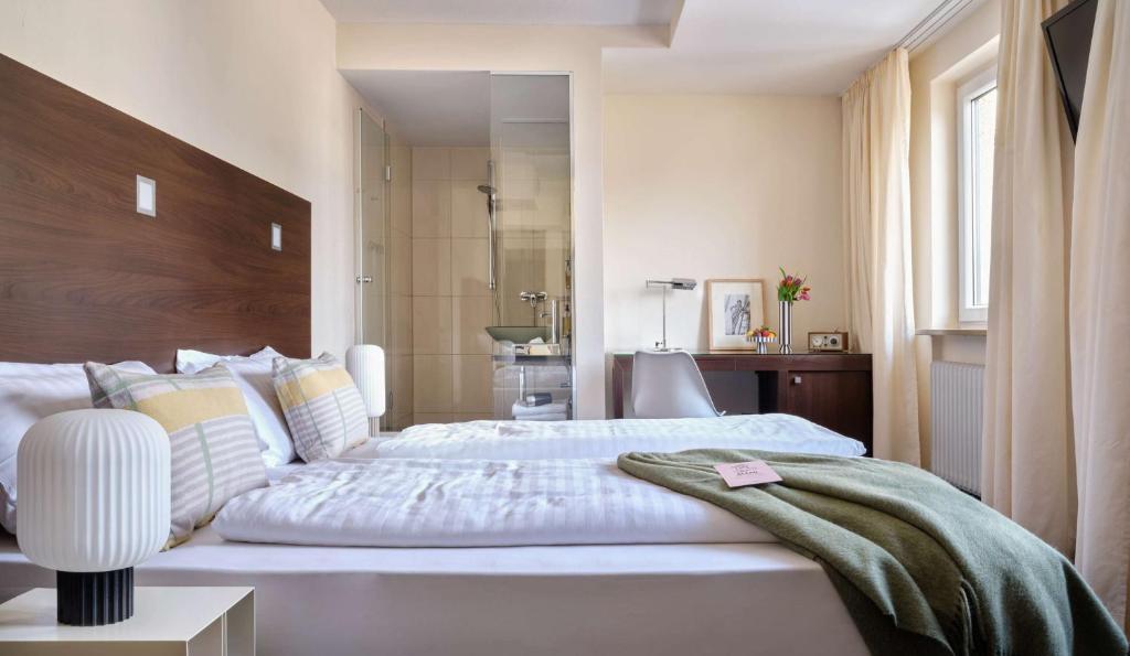 Flemings Hotel München-Schwabing - Resim 6