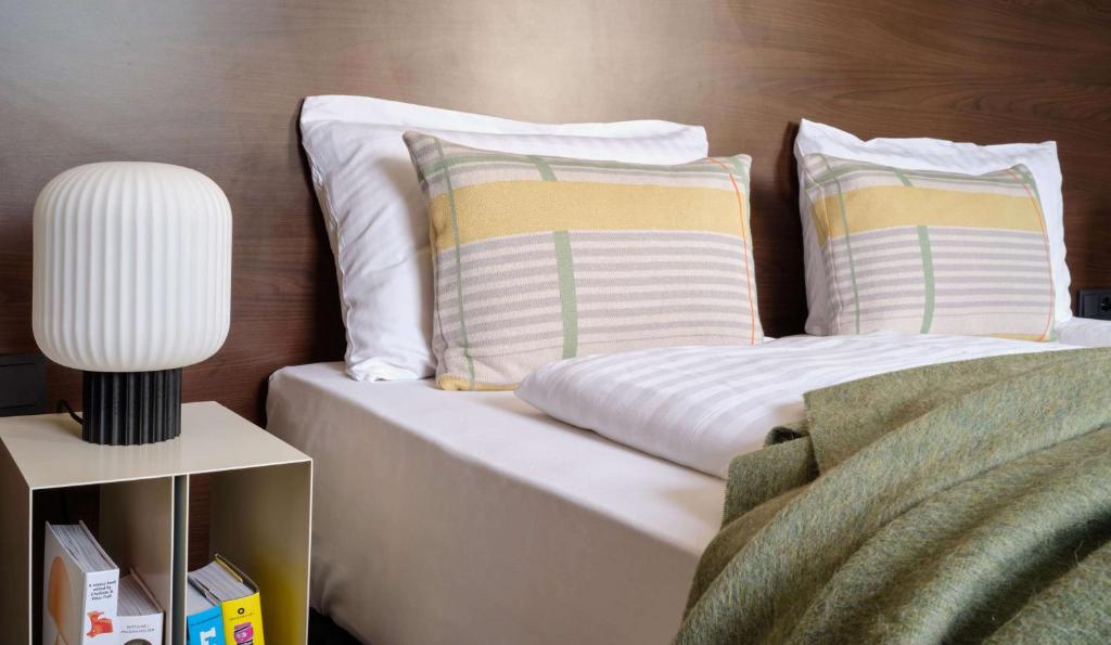 Flemings Hotel München-Schwabing - Resim 9