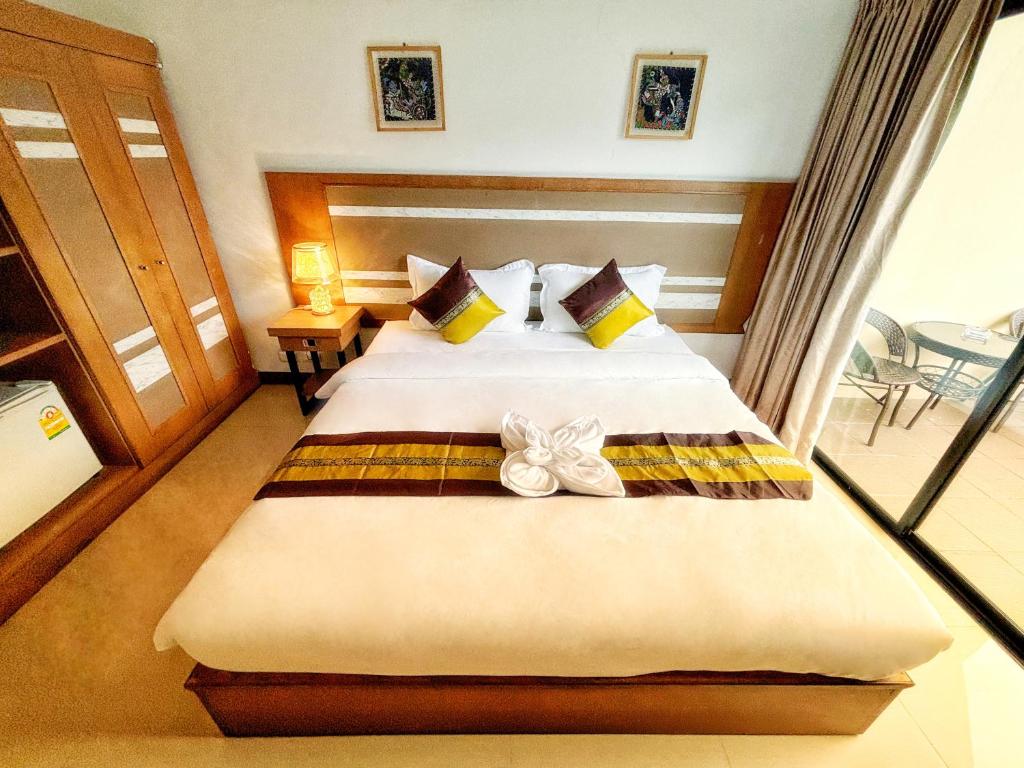 patong v hotel - Resim 8