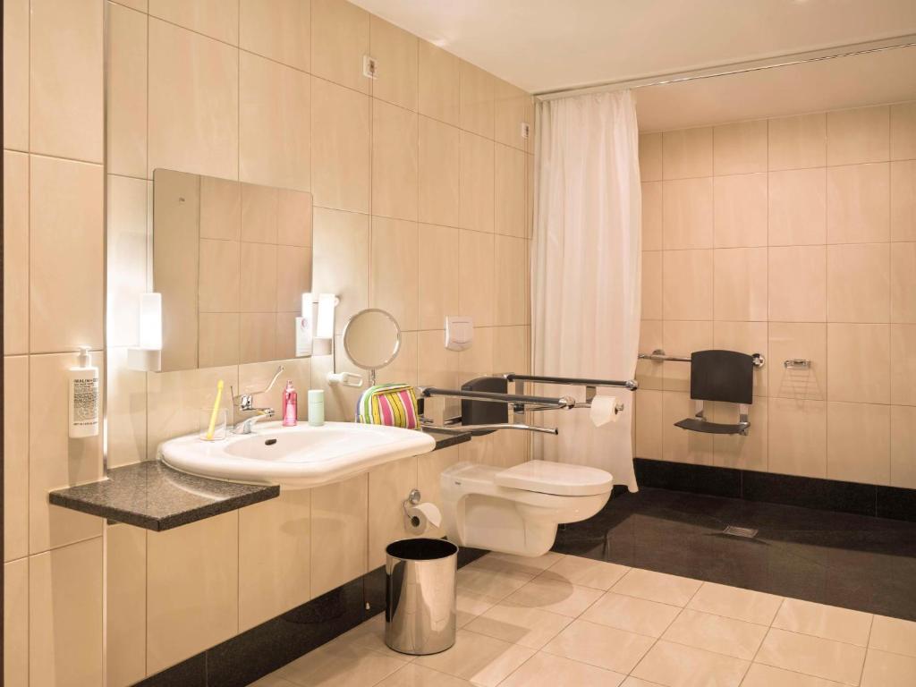 Koupelna v ubytování Flemings Selection Hotel Frankfurt-City