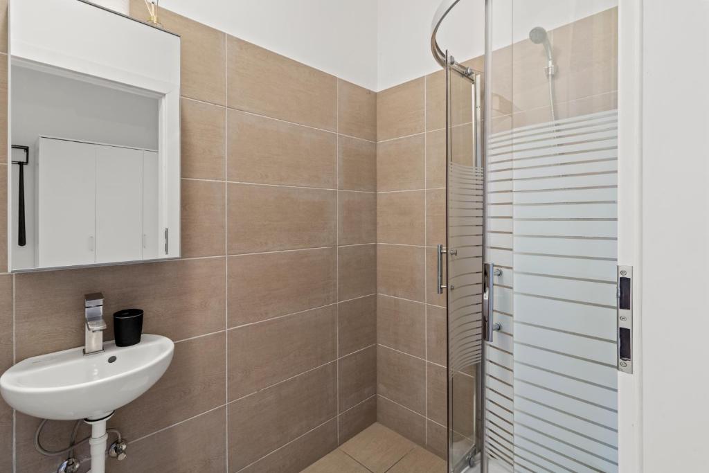 Faraway Studios 43 - Studio Apartment