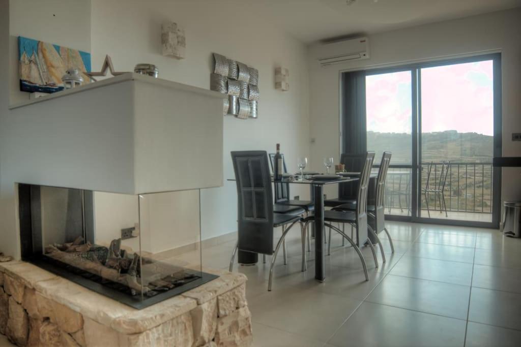 Mynd úr myndasafni af SeaHorse Penthouse í Żebbuġ