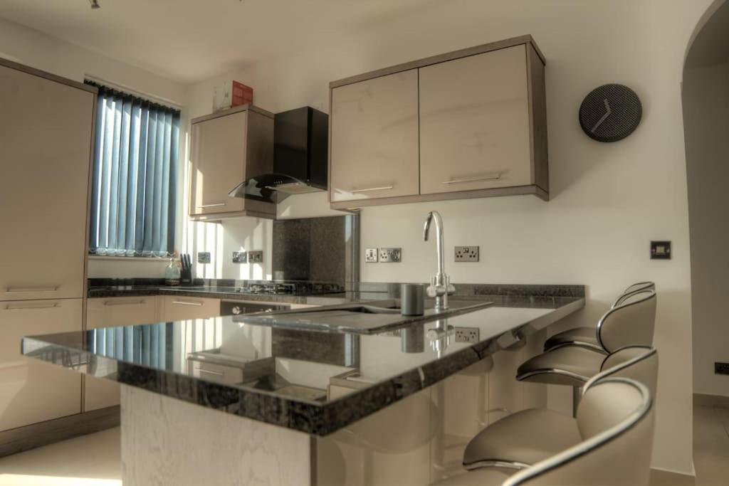 Eldhús eða eldhúskrókur á SeaHorse Penthouse