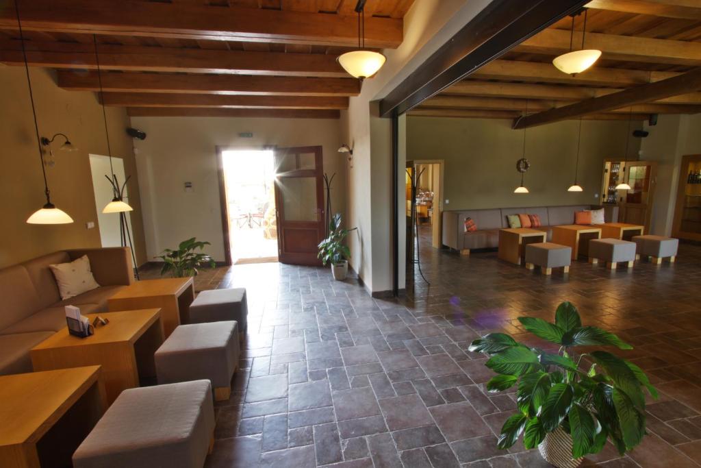 Część wypoczynkowa w obiekcie Hotel a restaurace Palfrig
