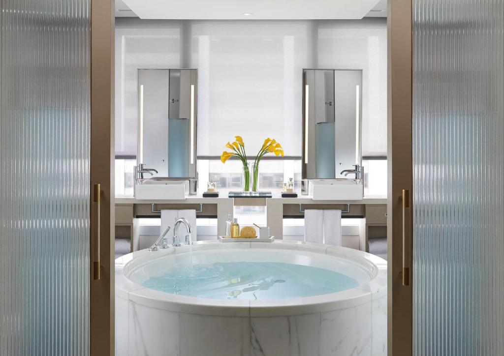 Gallery image of The Landmark Mandarin Oriental, Hong Kong in Hong Kong