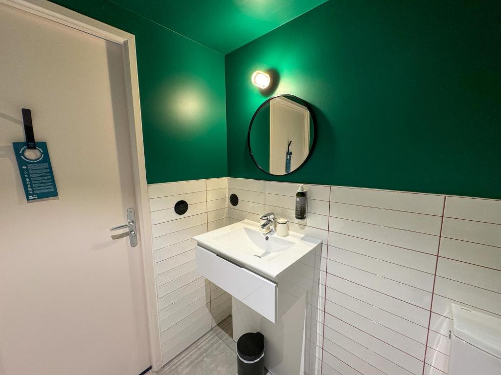 All Suites Appart Hôtel et Hôtel - Paris 13 - Porte d'Italie - Resim 8