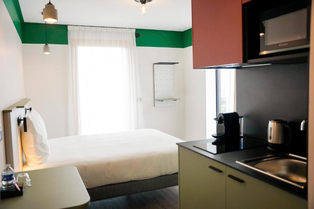 
 Comfort Studio (Double Bed)
