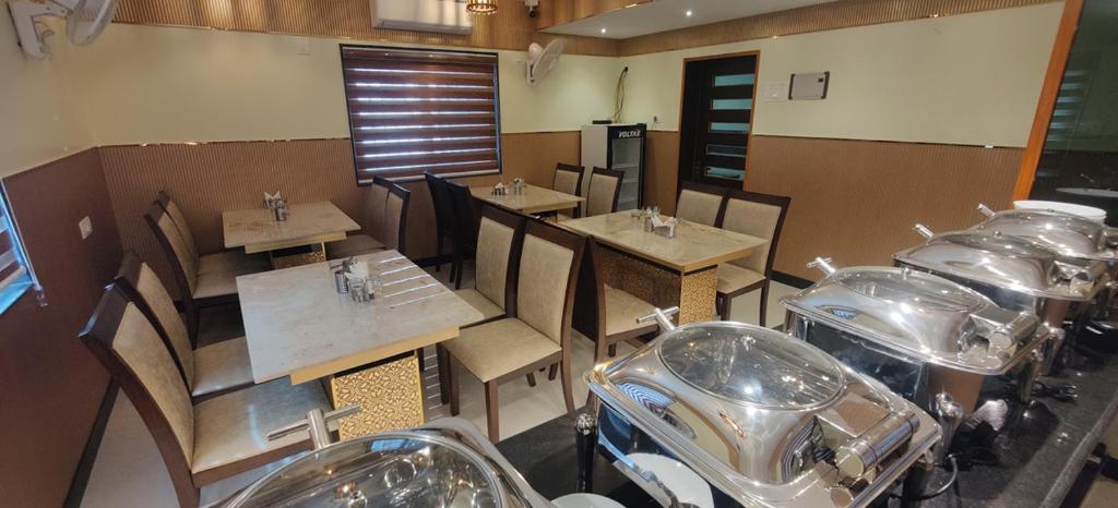 Fotografie z fotogalerie ubytování Nandhavanam A Business Class Residency v destinaci Čennaí