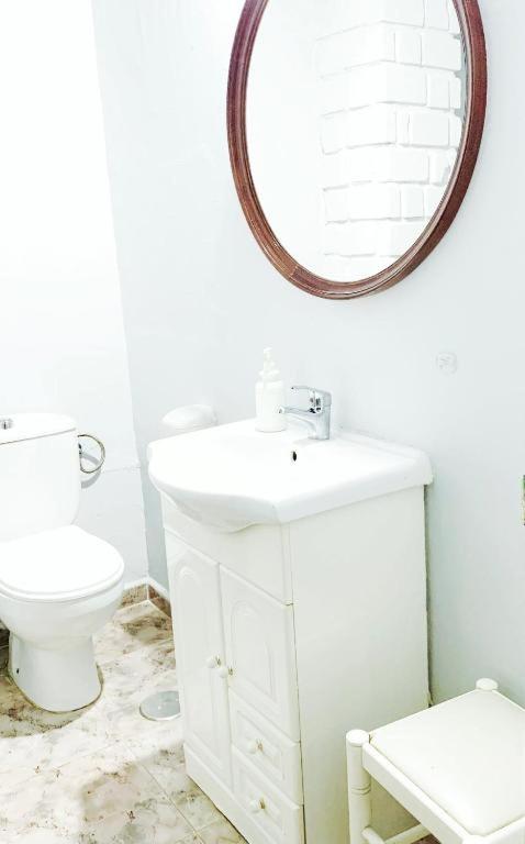 Hostal El Castillo Alcala De Guadaira - Habitación Económica Doble O Twin