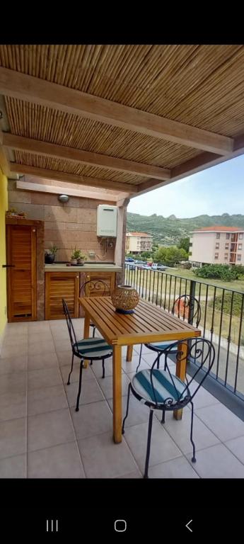Bosa Casa Giulia con 2 camere - Housity