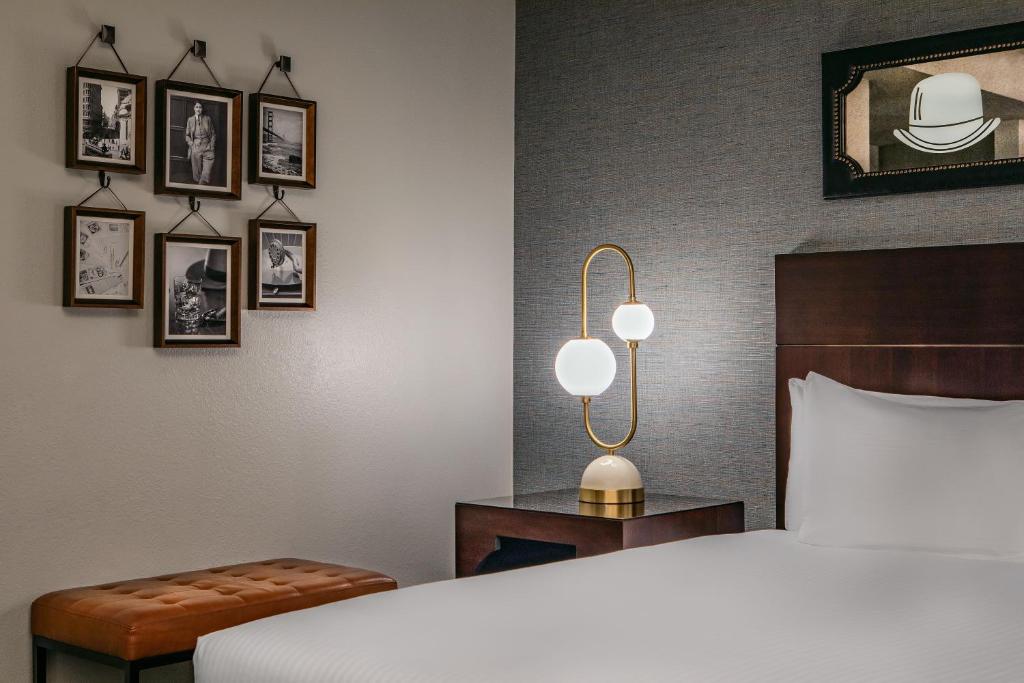 Hotel Adagio, Autograph Collection - Superior King Room With City View