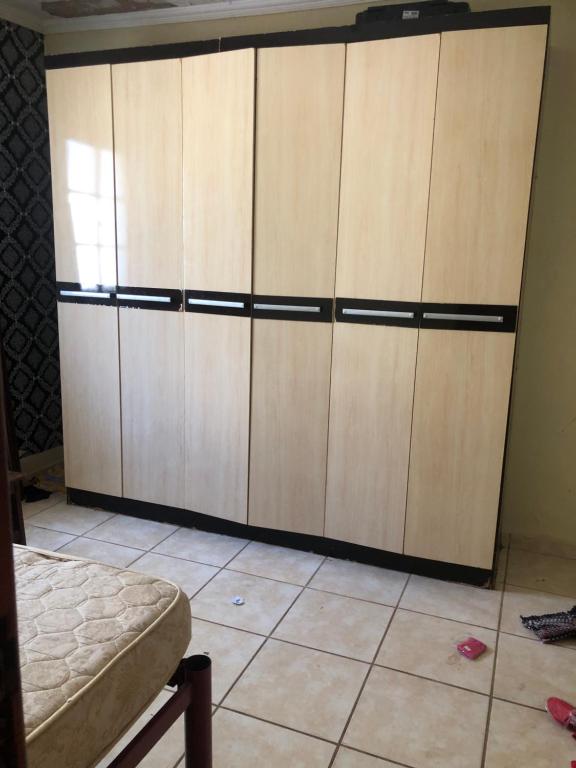 Ένα ή περισσότερα κρεβάτια σε δωμάτιο στο Casa próxima centro!