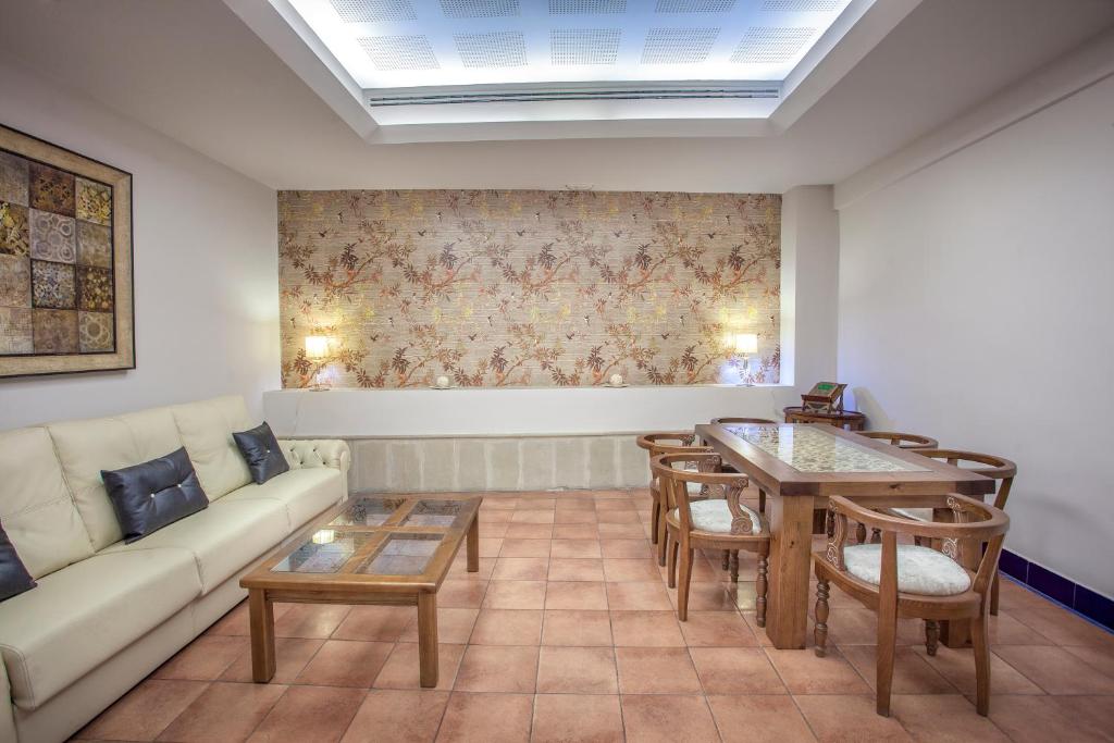 Posezení v ubytování Hotel Rosaleda Don Pedro