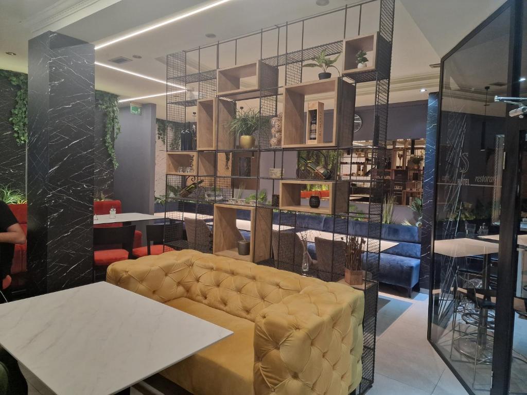 Posezení v ubytování Hotel S