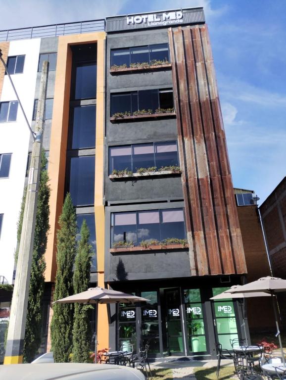 Budova, kde se hotel nachází