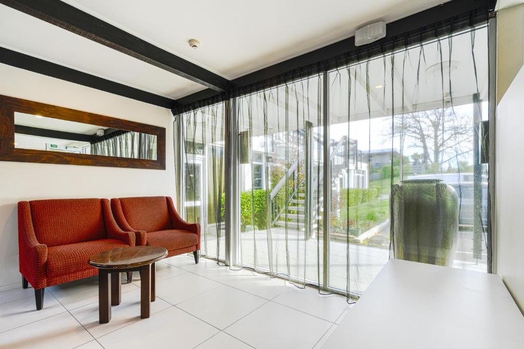 Grand Riccarton Hotel