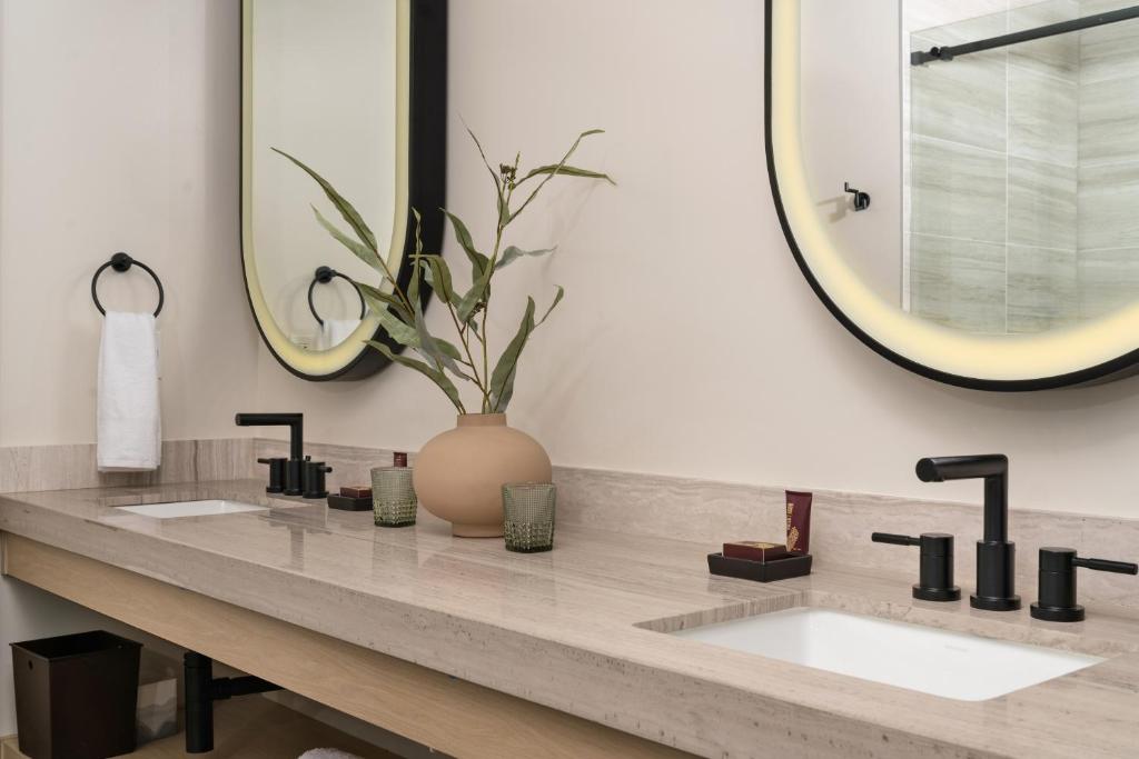 Chicken Ranch Casino Resort - Suite