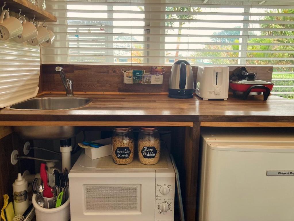 Dapur atau dapur kecil di Gisborne Dream Suite