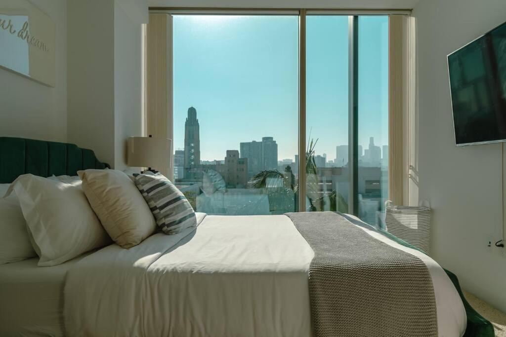 Foto dalla galleria di High Rise 2 Bedroom Apartment with free parking a Los Angeles