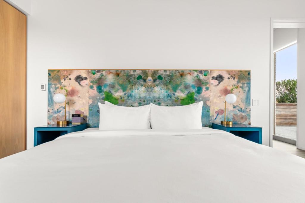 The Doyle Hotel photo