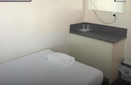 Stag Park Accommodation - Resim 9