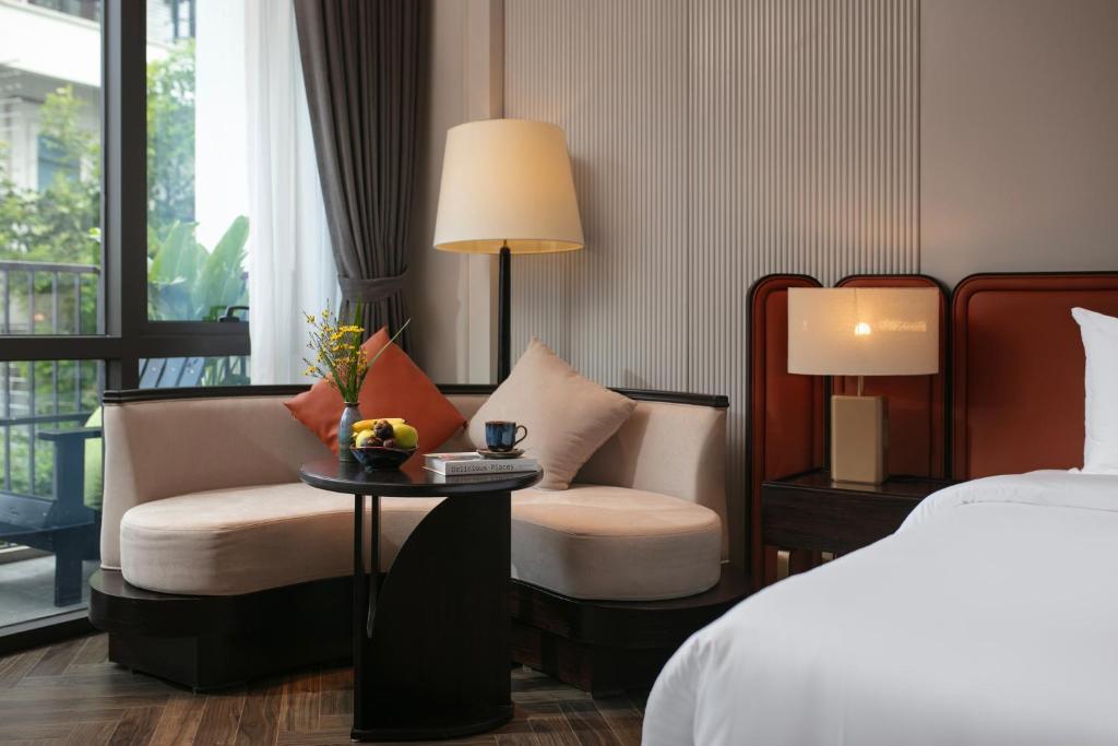 Le Premier Suite with Balcony
