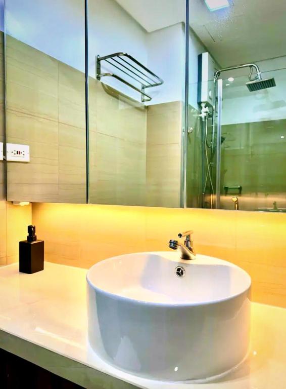 Ванна кімната в Hotel-Like Staycation2 MOA Pasay