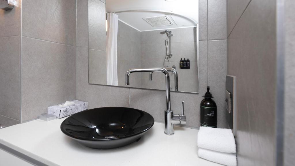 Hotel Diana Woolloongabba - Resim 35