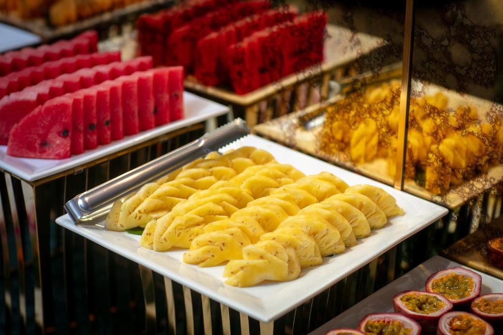 Le Premier Hotel & Rooftop Bar - 15